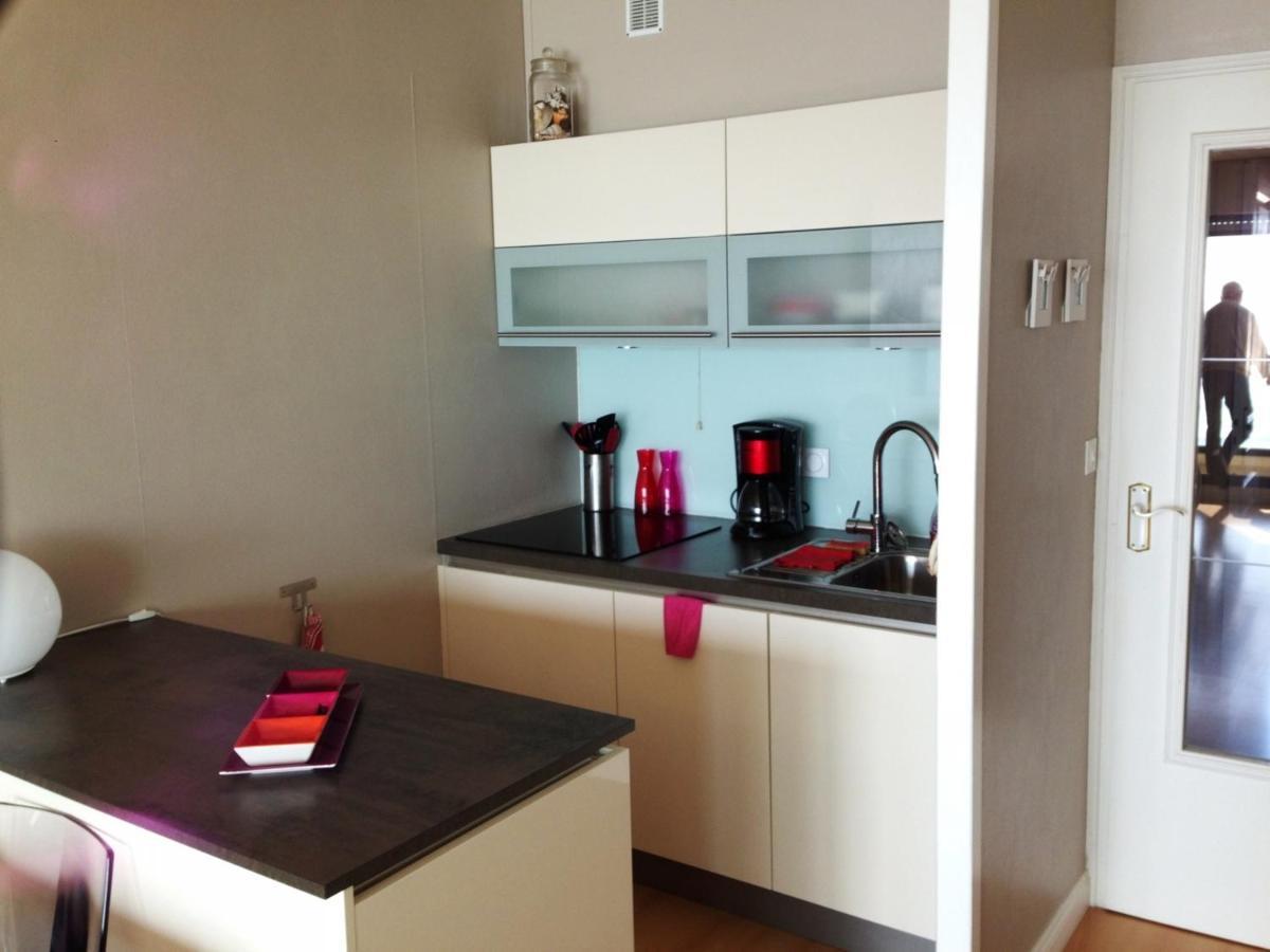 Appartement T2 Refait A Neuf Avec Balcon Face Mer Et Ascenseur, Au Coeur Des Sables-D'Olonne - Fr-1-485-70 Les Sables-d'Olonne Ngoại thất bức ảnh